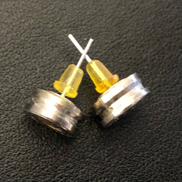 NWOT Handmade Win 9mm Luger Bullet Earrings - Picture 3 of 3